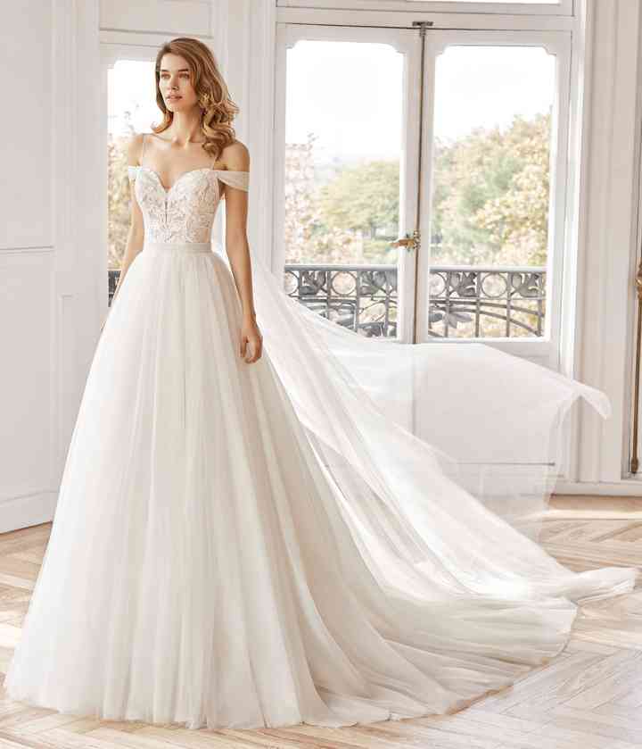 vestido de noiva decote princesa