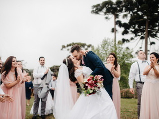 Um passo a passo para organizar o seu casamento à distância