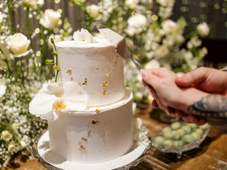 Bolo de casamento com 2 andares: a sobremesa ideal para o tamanho da sua recepção