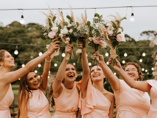 Buquês para as madrinhas e damas de honra: já pensou em aderir?