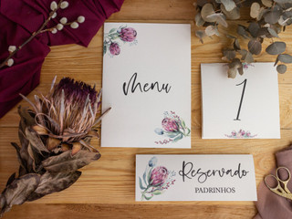 Marcadores de lugar personalizados na recepção (e lettering para confirmações de última hora!)