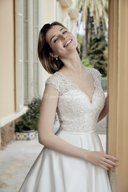 221-25, Miss Kelly By The Sposa Group Italia