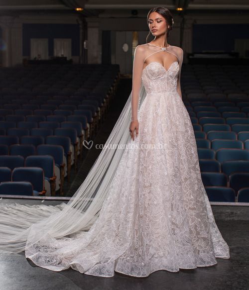 VELEZ, Pronovias