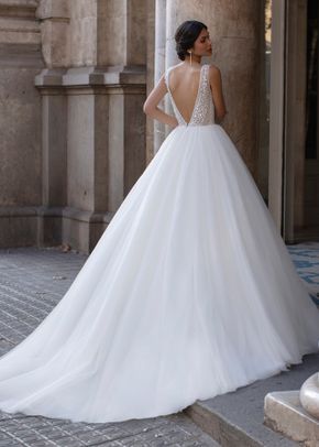 WINTON, Pronovias