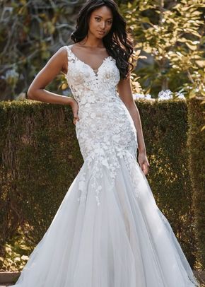 9913, Allure Bridals