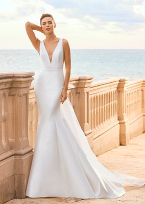 IONA, Pronovias