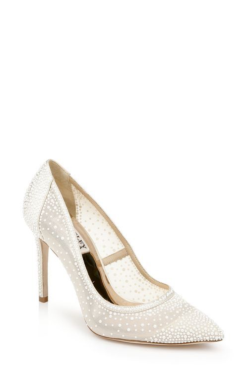 MP3914C  Weslee III Princess Pump1, Badgley Mischka