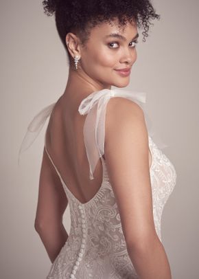 Nakita, Maggie Sottero