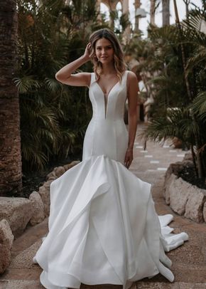 E251, Allure Bridals