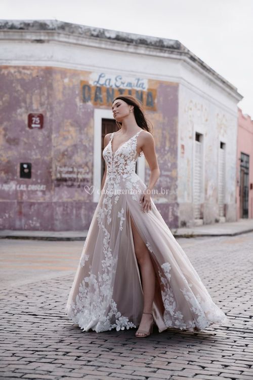 9956, Allure Bridals