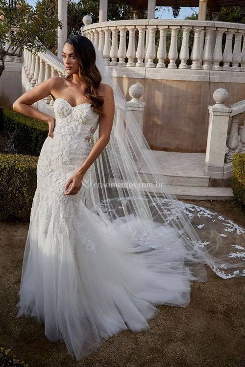 LEANNA, Casablanca Bridal