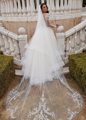 ELLEN, Casablanca Bridal