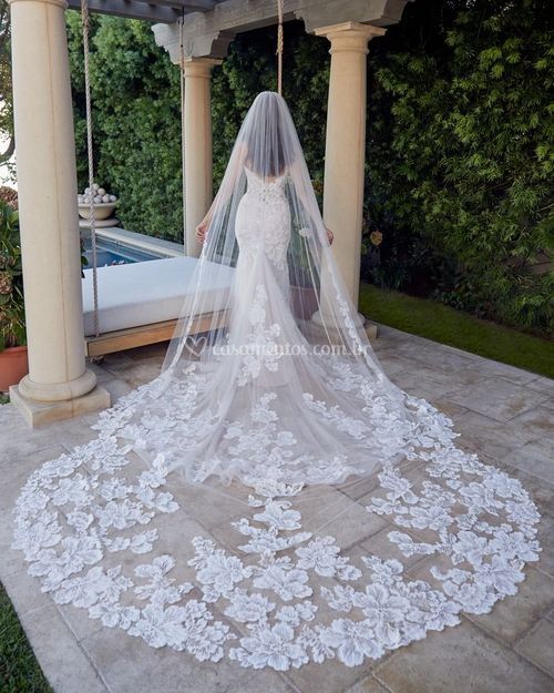 2447V, Casablanca Bridal