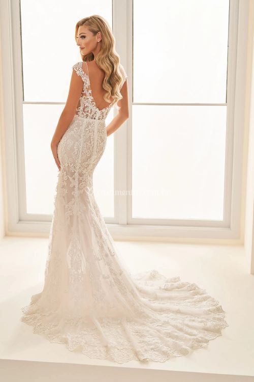 E2521, Mon Cheri Bridals