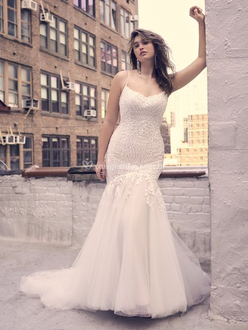 Nikolina, Maggie Sottero