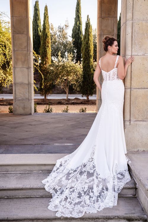 A1101, Allure Bridals