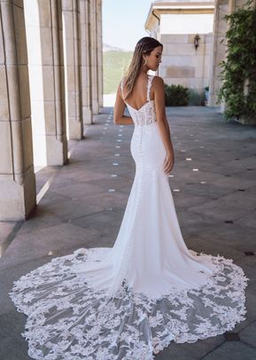 A1101, Allure Bridals