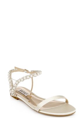 MP6234  Klare Pearl-Detail Sandal1, 124