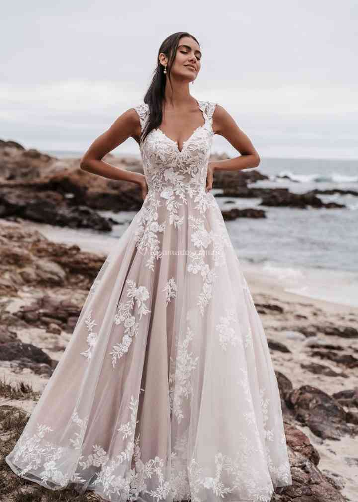 Vestidos de Noivas de Allure Bridals 