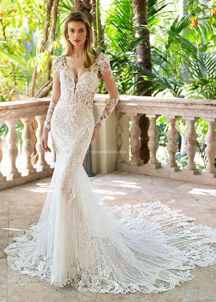 Romantic Lace Wedding Dresses Mermaid Backless Charming Noivas