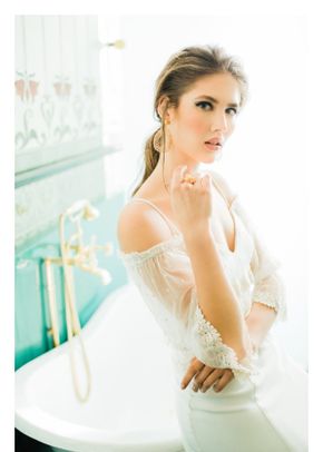 IZABELLA , 331