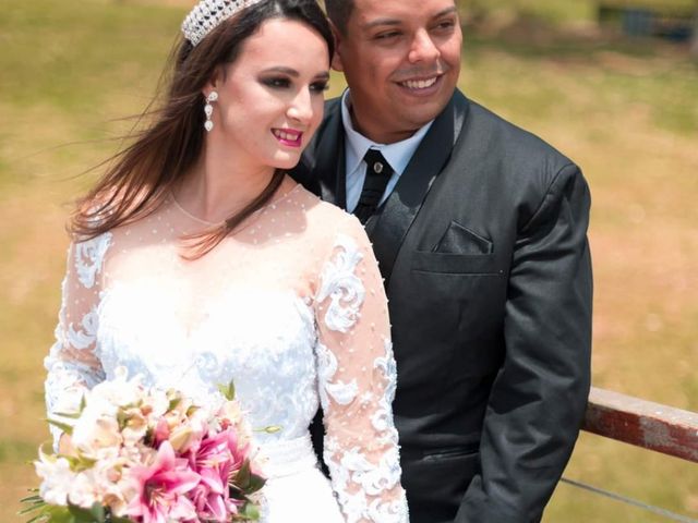 O casamento de Caio e Tatiane em Coqueiral, Minas Gerais 1