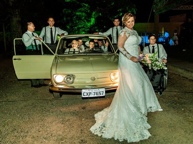 O casamento de Odirlei e Daniele em Caraguatatuba, São Paulo Estado 27