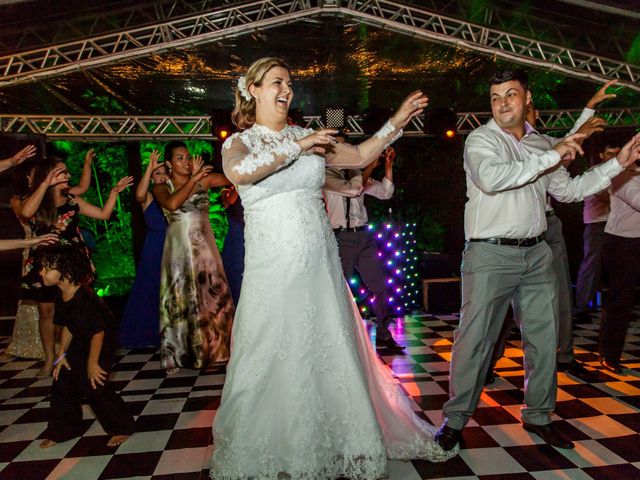 O casamento de Odirlei e Daniele em Caraguatatuba, São Paulo Estado 31