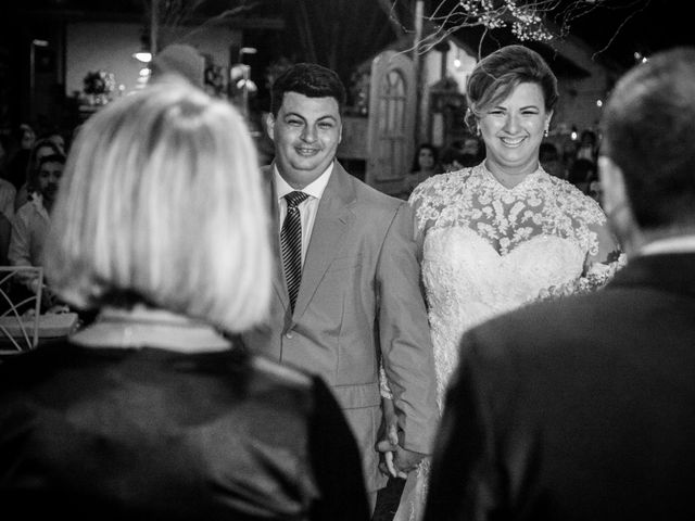 O casamento de Odirlei e Daniele em Caraguatatuba, São Paulo Estado 58