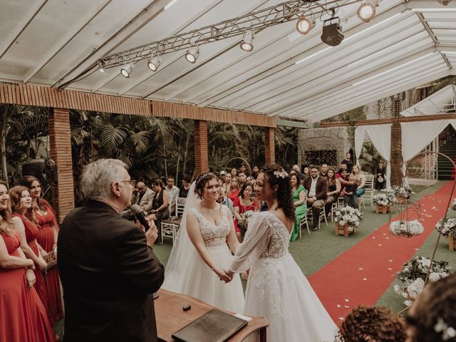 O casamento de Clara e Beatriz em Embu, São Paulo 12