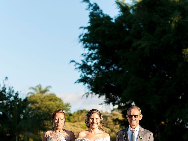O casamento de Anderson e Sabrina em Ipoema, Minas Gerais 36