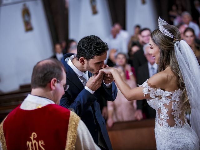O casamento de Yuri e Caroline em Cáceres, Mato Grosso 23
