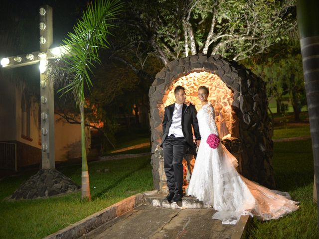 O casamento de Lucas e Fran em Tejupá, São Paulo Estado 26
