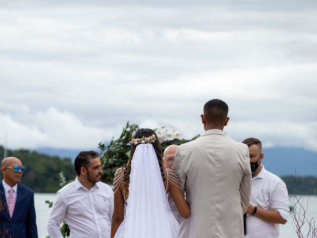 O casamento de Deyvison e Fernanda em Angra dos Reis, Rio de Janeiro 10