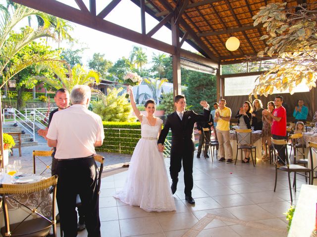 O casamento de Rafael e Stefani em Santa Isabel, São Paulo Estado 29