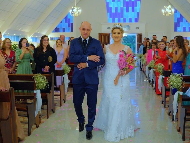 O casamento de Fernando e Dani em Gaspar, Santa Catarina 10