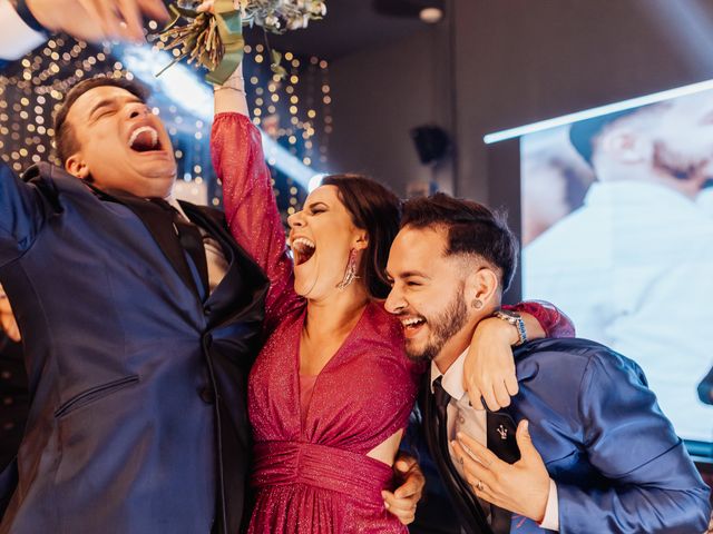 O casamento de Fábio e Caio em Itapema, Santa Catarina 83