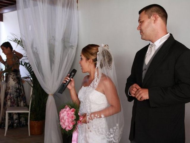 O casamento de Fernanda e Thiago em Cabo Frio, Rio de Janeiro 34