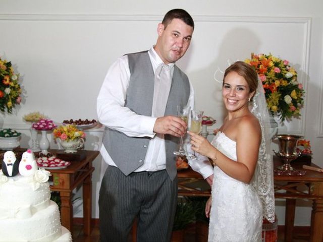 O casamento de Fernanda e Thiago em Cabo Frio, Rio de Janeiro 41