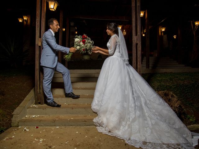 O casamento de Vinicius e Mayara em Cotia, São Paulo Estado 22