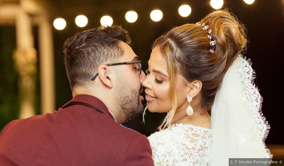 O casamento de André e Caroline em São José dos Pinhais, Paraná