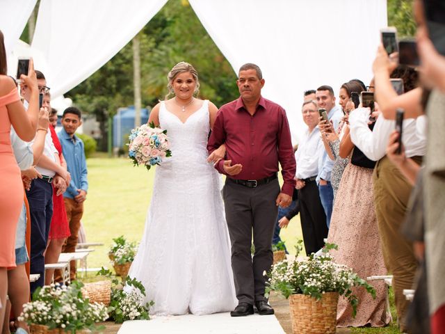 O casamento de Paulo e Yanca em Fazenda Velha, São Paulo Estado 12