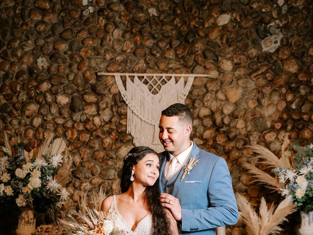 O casamento de Yuri Santos e Larissa Santos em Cabo Frio, Rio de Janeiro 35