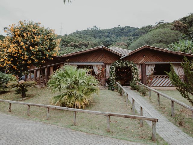 O casamento de Carlos e Indiamara em Biguaçu, Santa Catarina 31