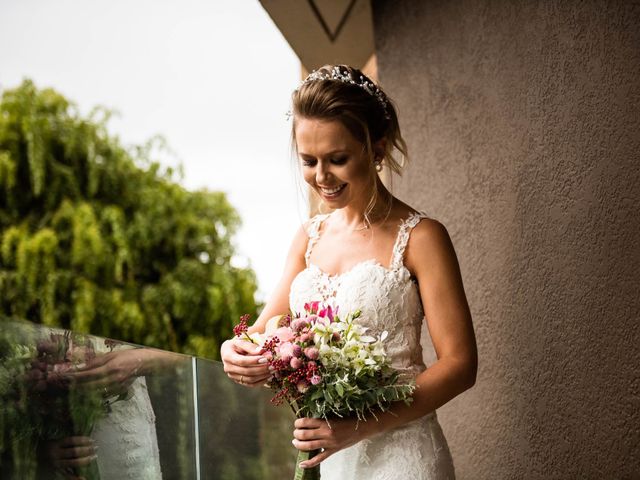 O casamento de Giovani e Carol em Curitiba, Paraná 36