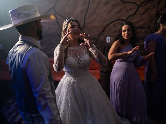 O casamento de Asafh e Fernanda em Goiânia, Goiás 143