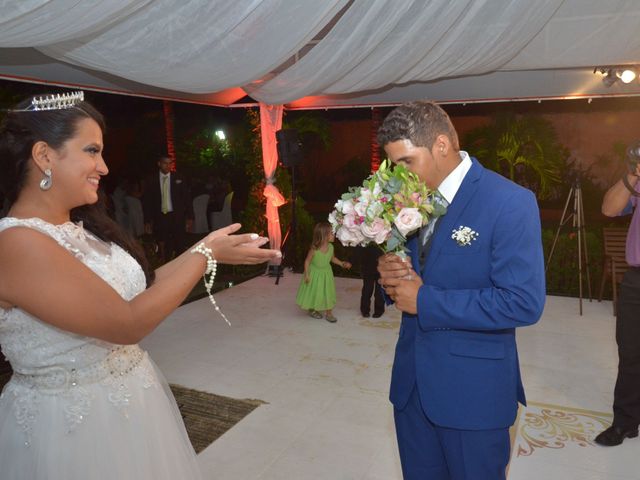 O casamento de Nielson e Janaina em Lauro de Freitas, Bahia 36