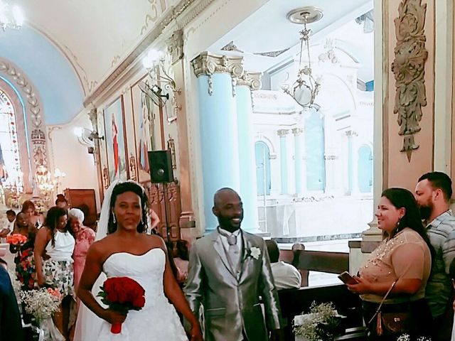 O casamento de Alessandro e Roberta em Niterói, Rio de Janeiro 11