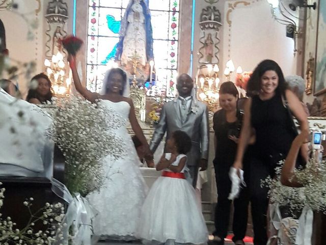 O casamento de Alessandro e Roberta em Niterói, Rio de Janeiro 111