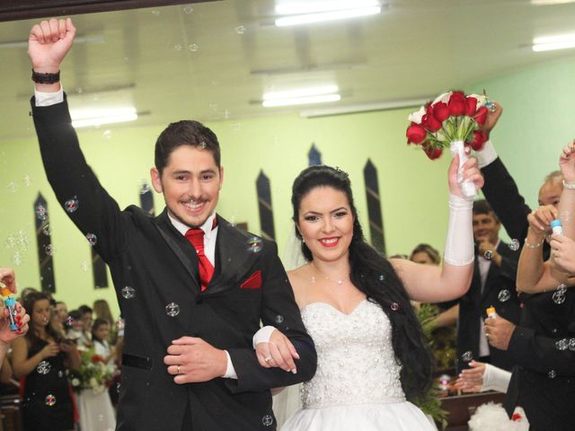 O casamento de Vanessa e Jaisson em Garuva, Santa Catarina 32